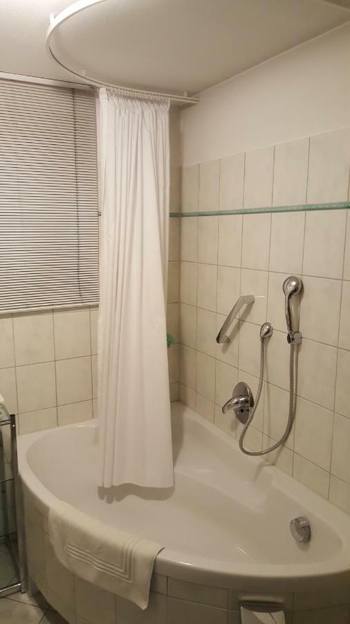 Marktplatz Ferienwohnung Guenzburg Ngoại thất bức ảnh